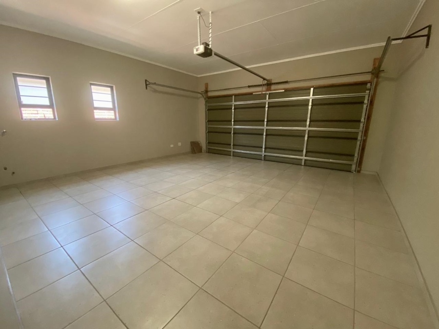 To Let 3 Bedroom Property for Rent in Vorna Valley Gauteng