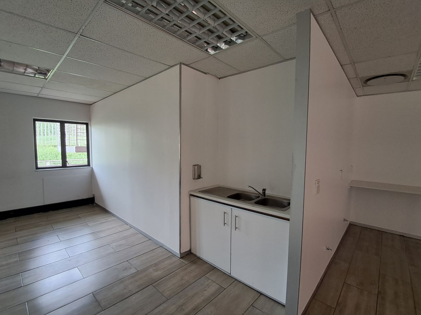 To Let commercial Property for Rent in Constantia Kloof Gauteng