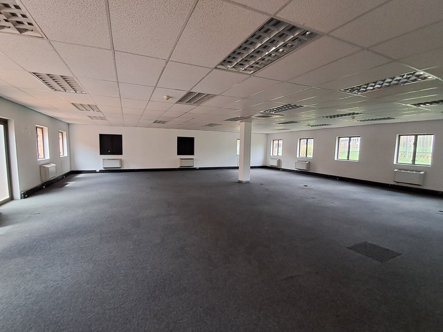 To Let commercial Property for Rent in Constantia Kloof Gauteng