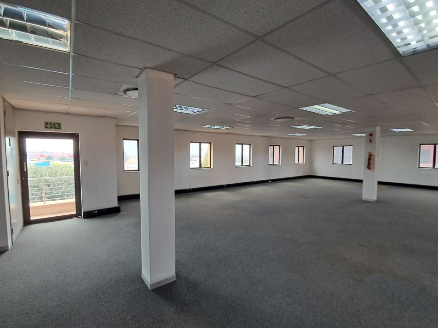 To Let commercial Property for Rent in Constantia Kloof Gauteng