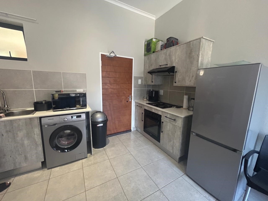 1 Bedroom Property for Sale in Whiteridge Gauteng