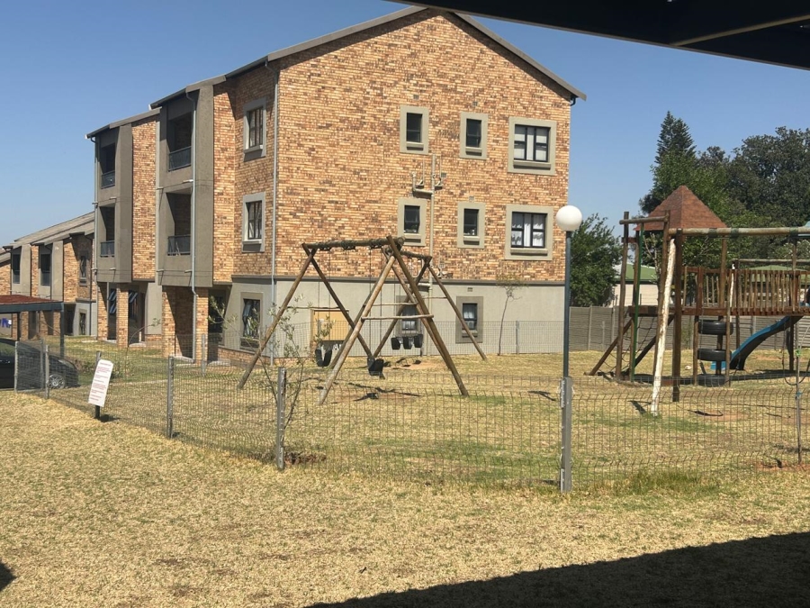 1 Bedroom Property for Sale in Whiteridge Gauteng