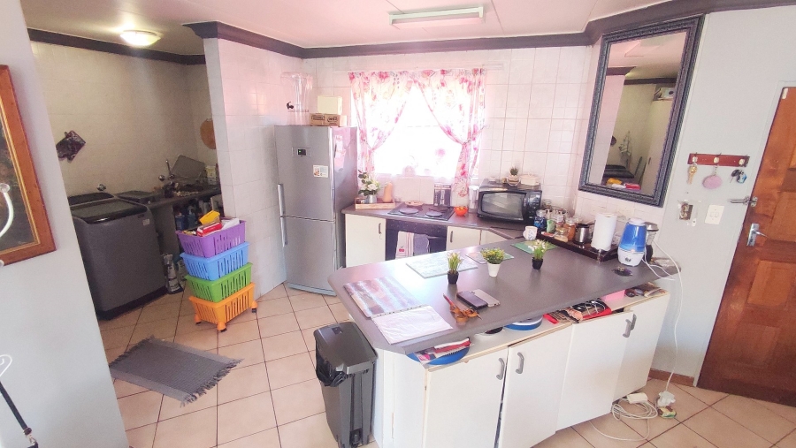 3 Bedroom Property for Sale in Rooihuiskraal North Gauteng