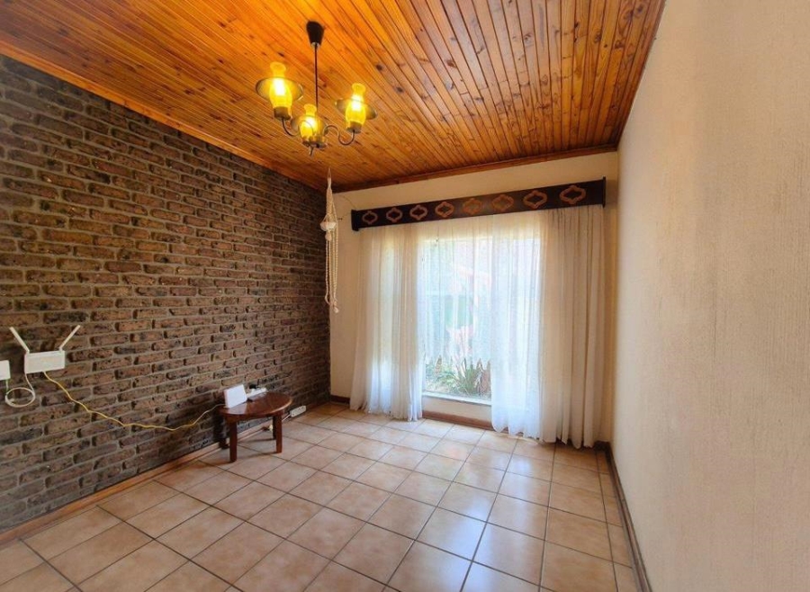 4 Bedroom Property for Sale in Vanderbijlpark SE 2 Gauteng