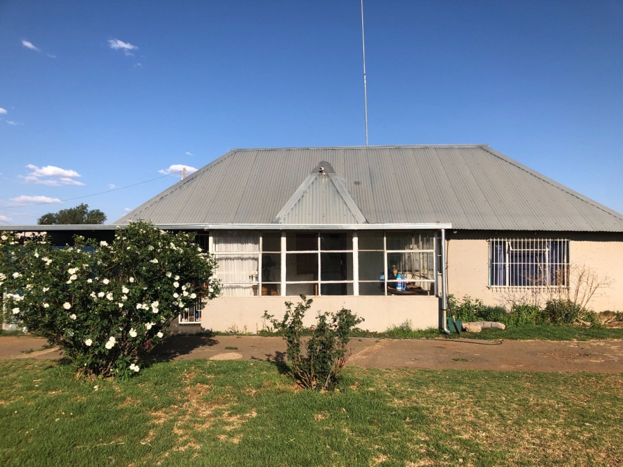 3 Bedroom Property for Sale in Mullerstuine Gauteng