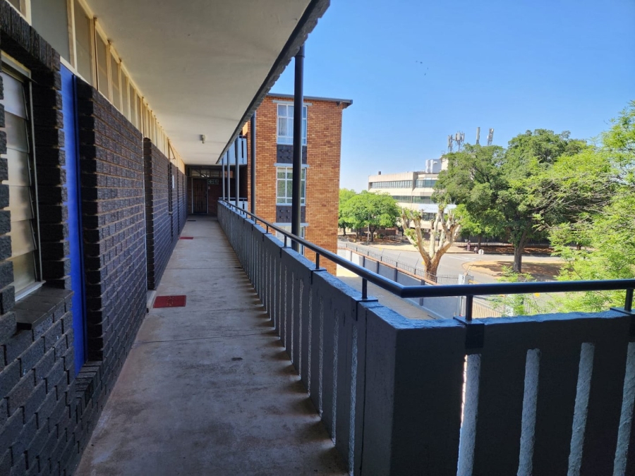 To Let 1 Bedroom Property for Rent in Marlands Gauteng