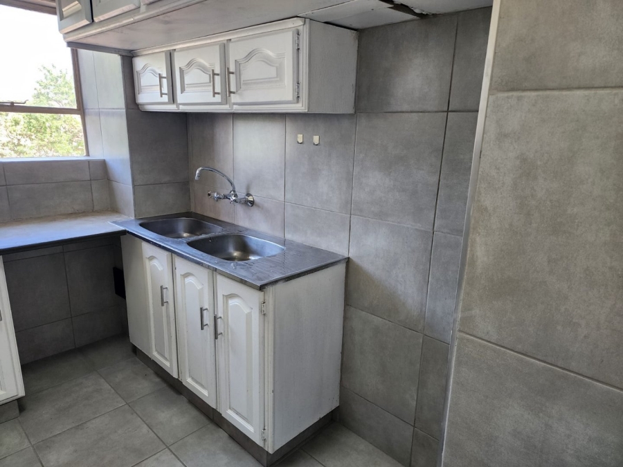 To Let 1 Bedroom Property for Rent in Marlands Gauteng