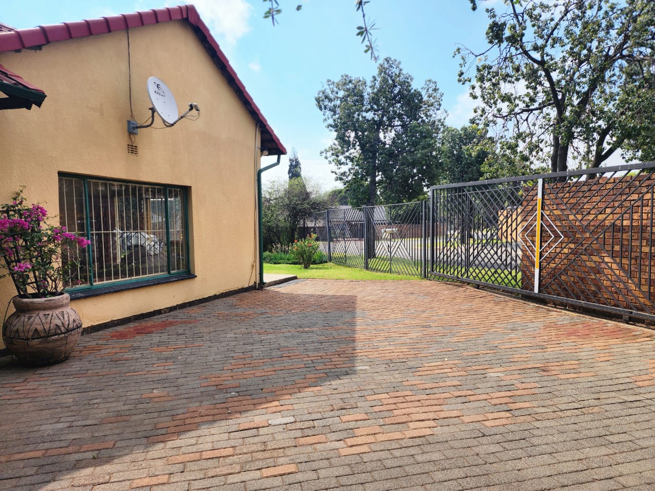 To Let 1 Bedroom Property for Rent in Witfield Gauteng