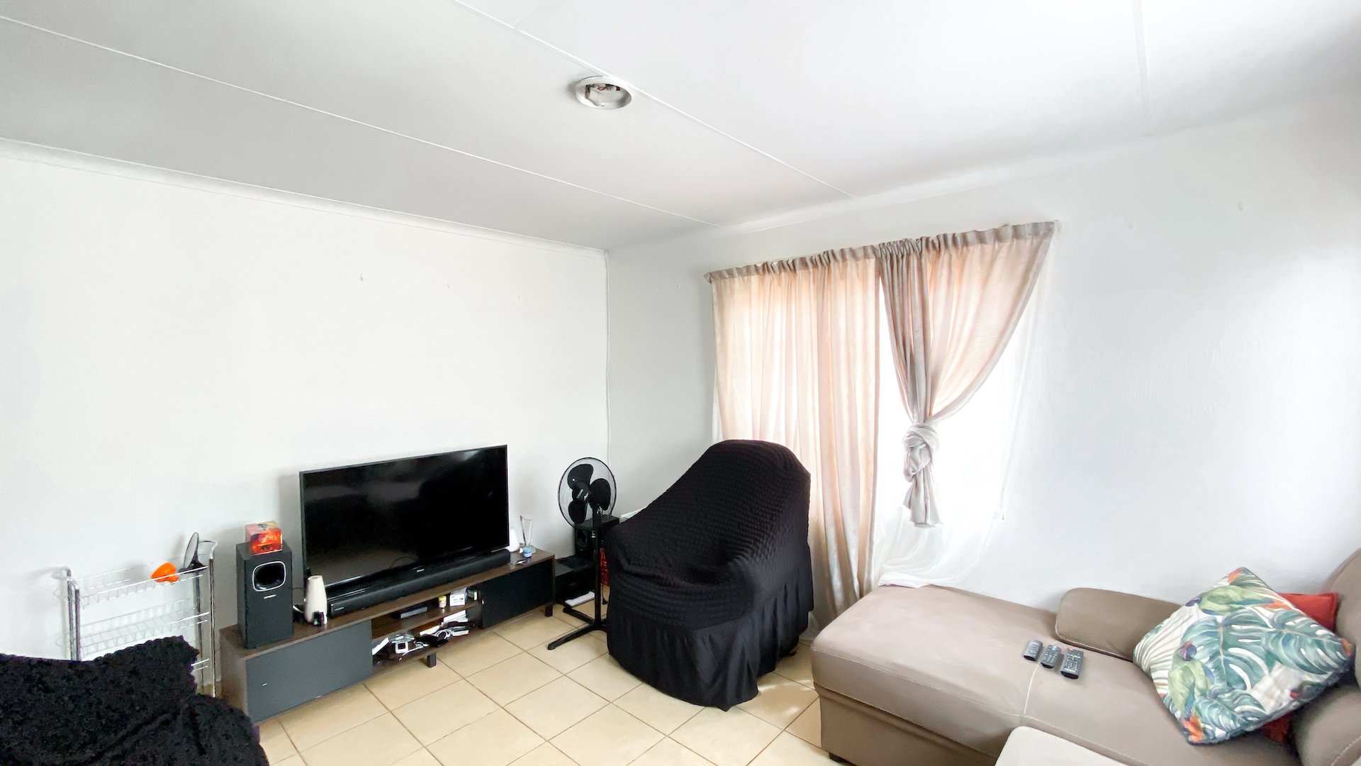 2 Bedroom Property for Sale in Karenpark Gauteng