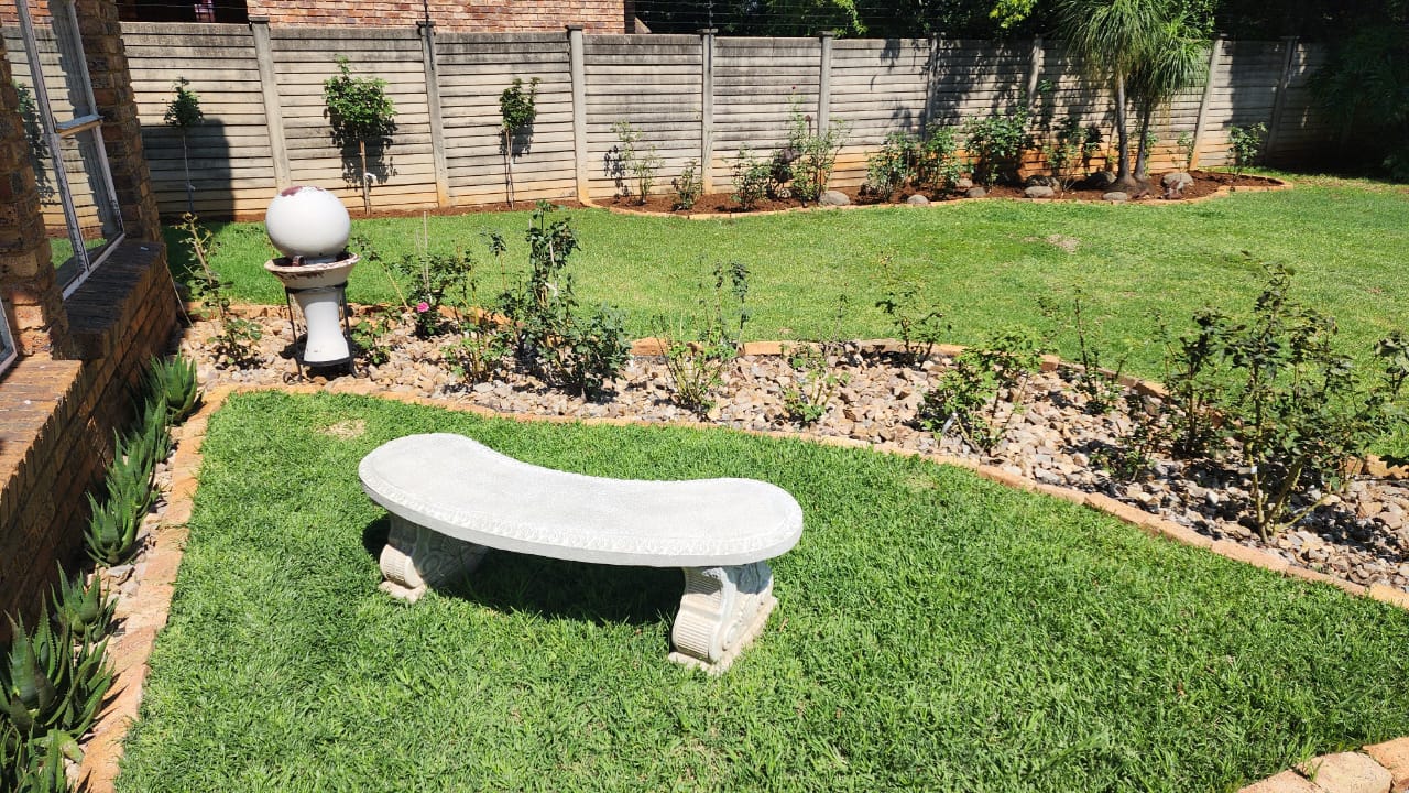 4 Bedroom Property for Sale in Doornpoort Gauteng