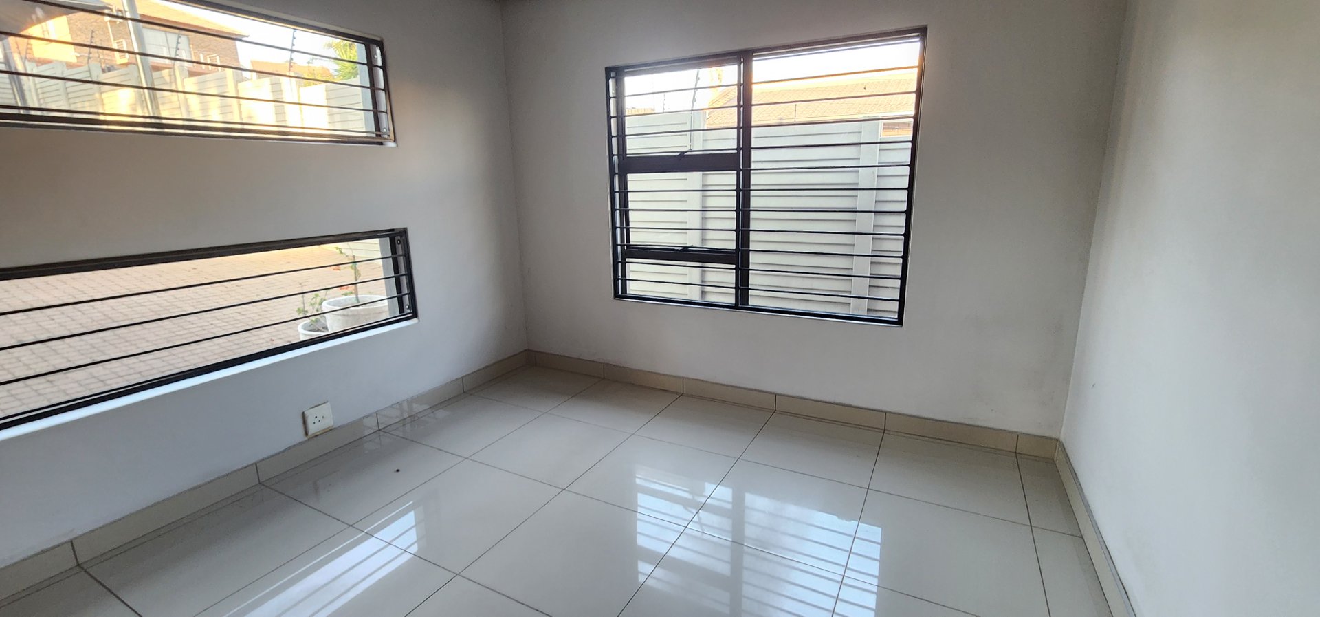 To Let 3 Bedroom Property for Rent in Erasmia Gauteng