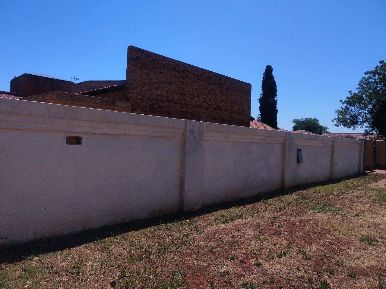 4 Bedroom Property for Sale in Klippoortje Gauteng