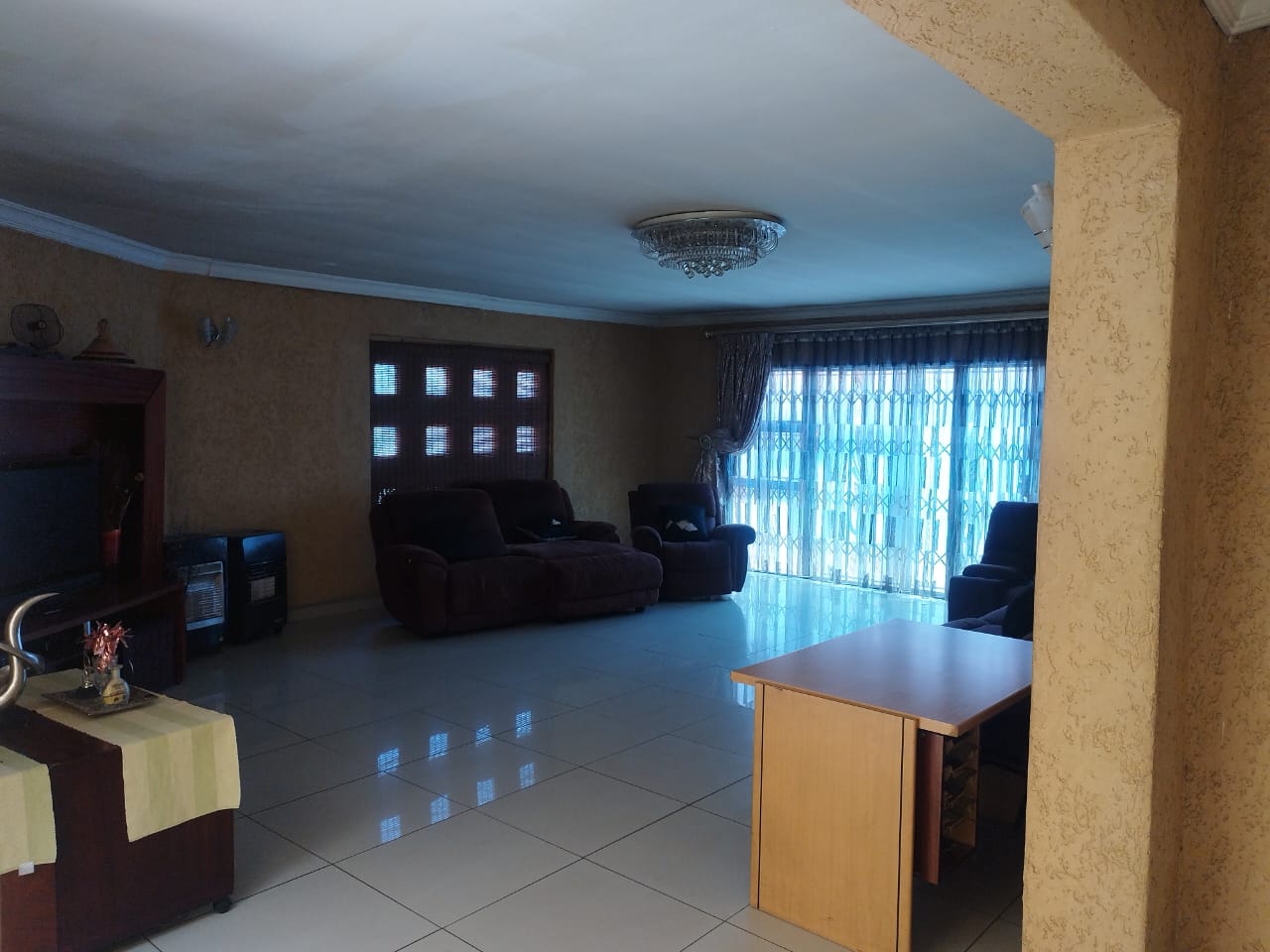 4 Bedroom Property for Sale in Klippoortje Gauteng