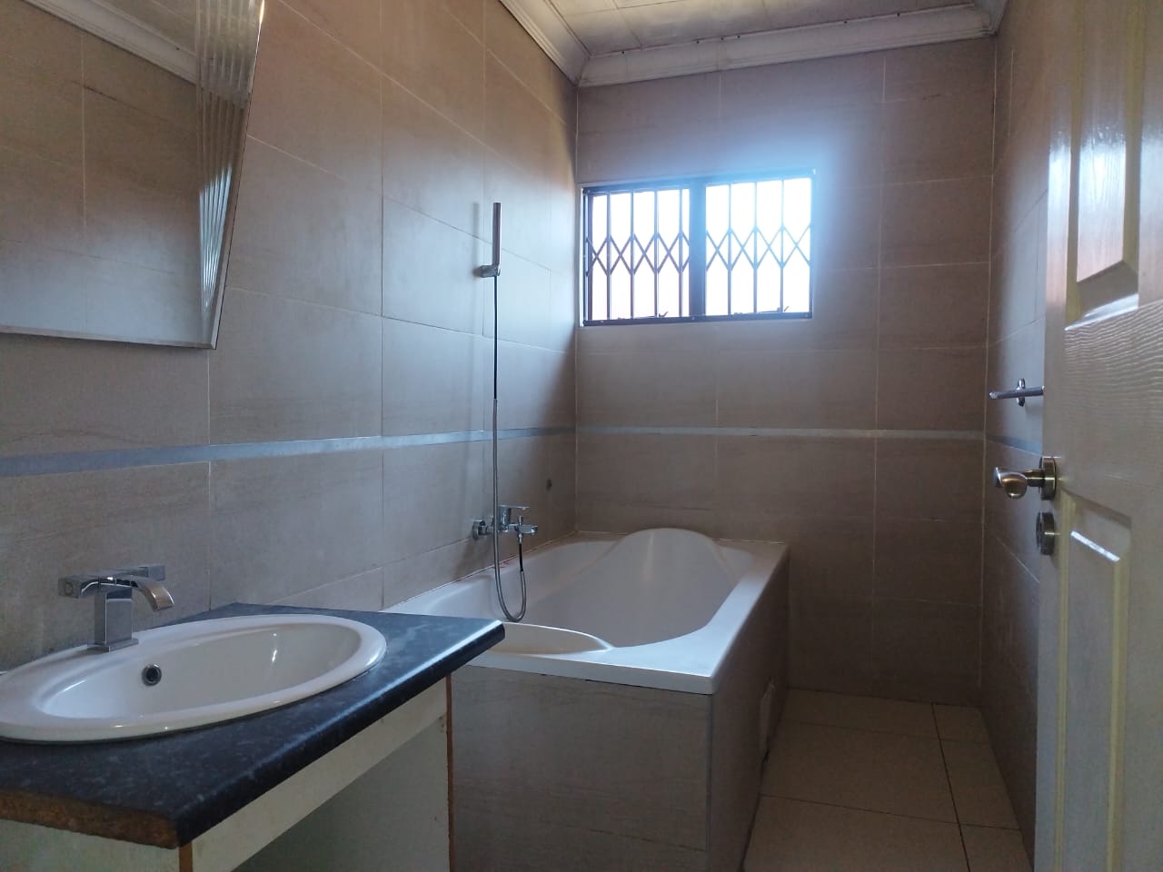 4 Bedroom Property for Sale in Klippoortje Gauteng