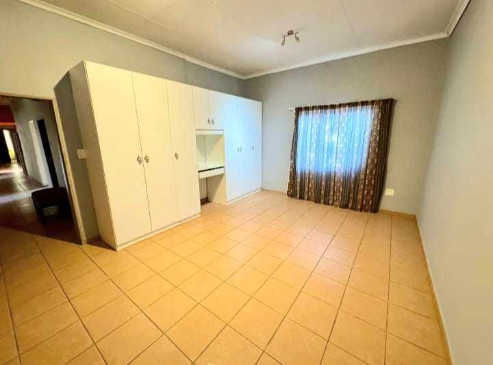 4 Bedroom Property for Sale in The Hill Gauteng