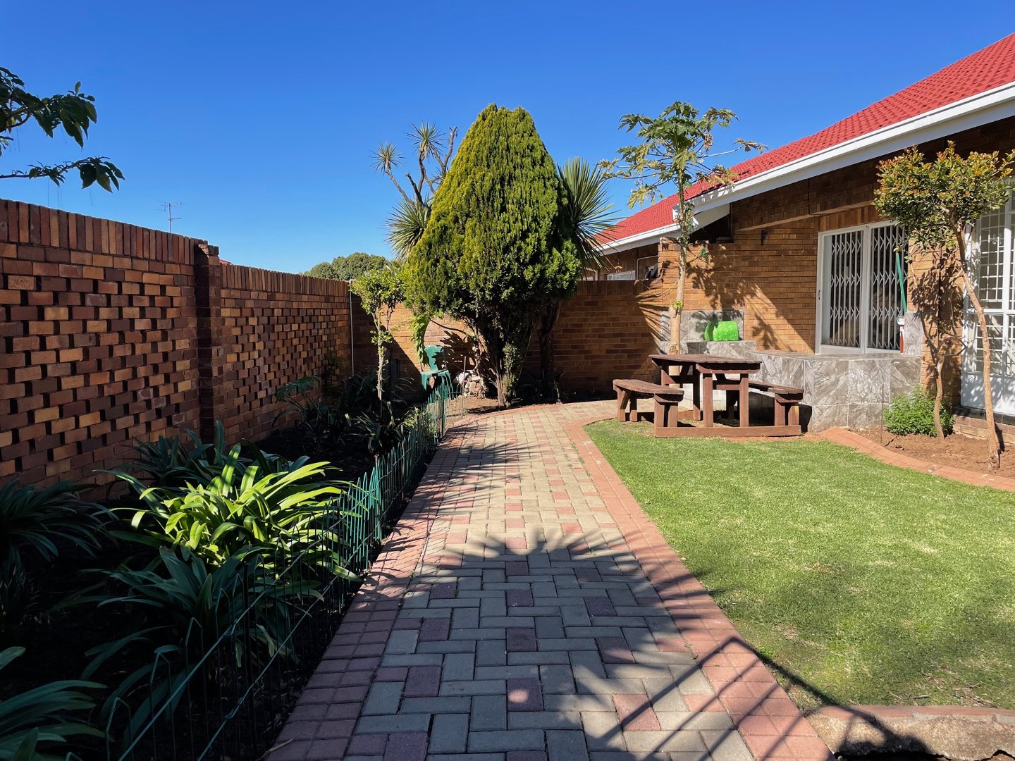 3 Bedroom Property for Sale in Barvallen Gauteng