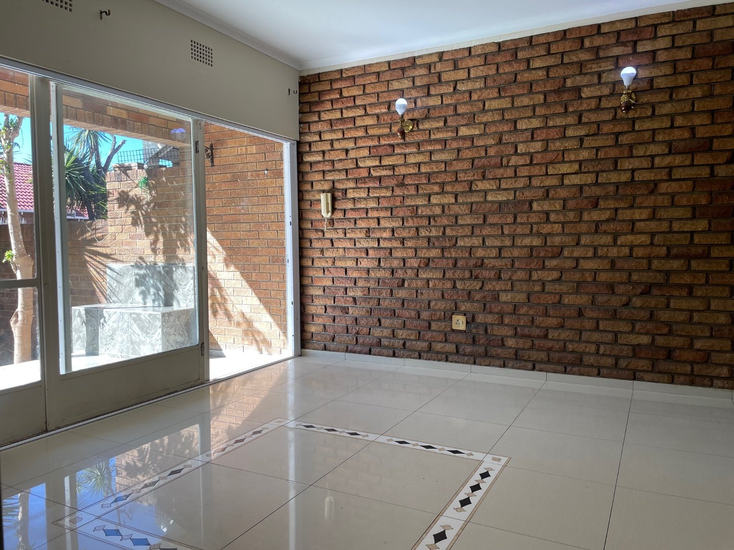 3 Bedroom Property for Sale in Barvallen Gauteng