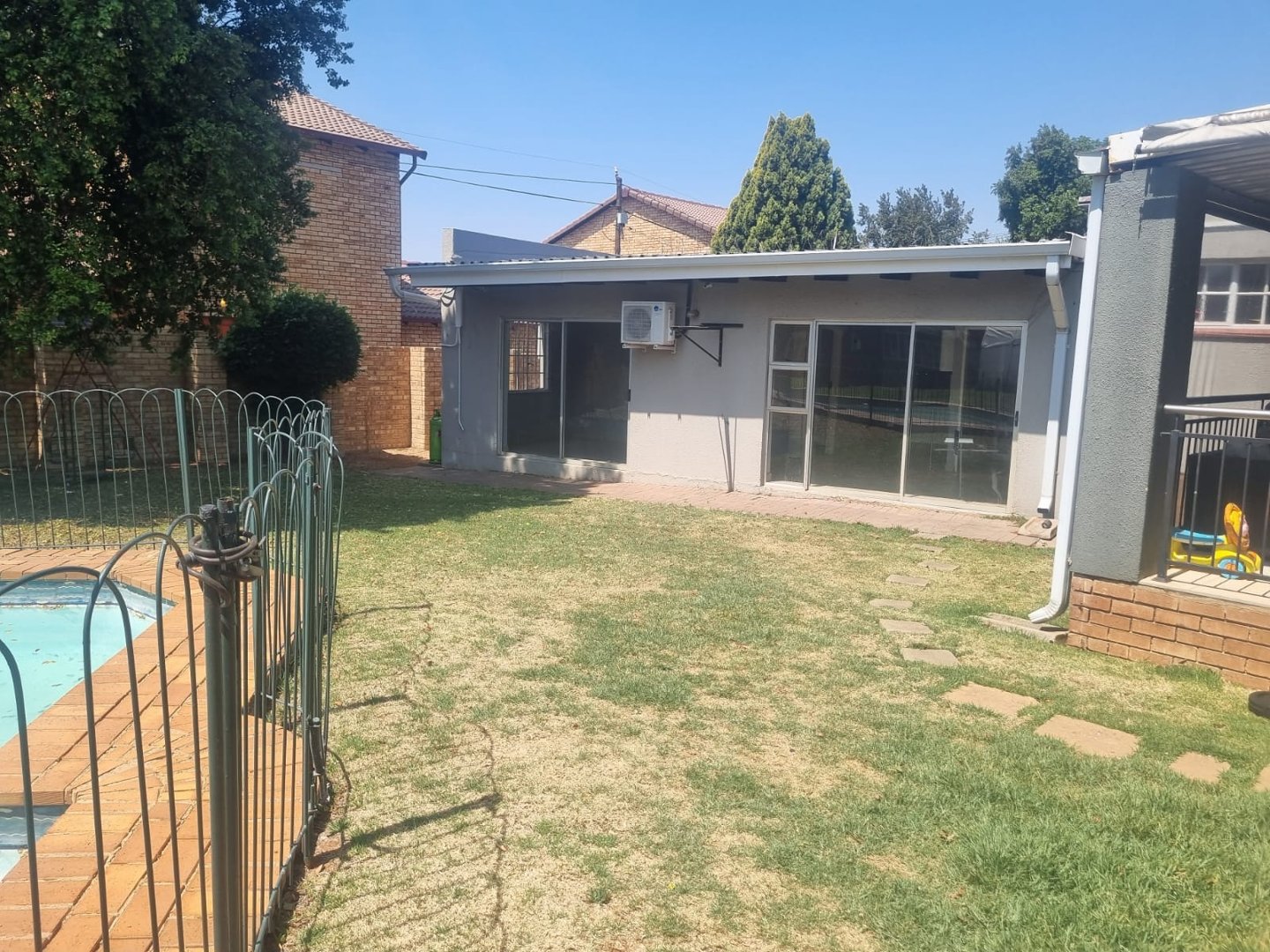 To Let 2 Bedroom Property for Rent in Randpark Ridge Gauteng