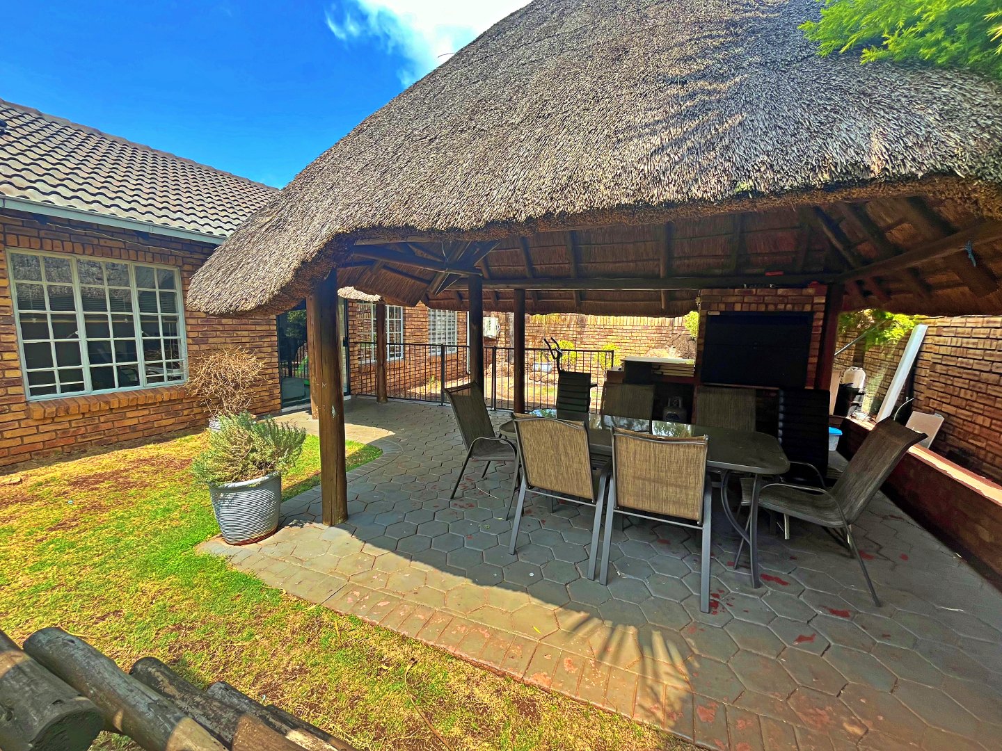 3 Bedroom Property for Sale in Eldoraigne Gauteng