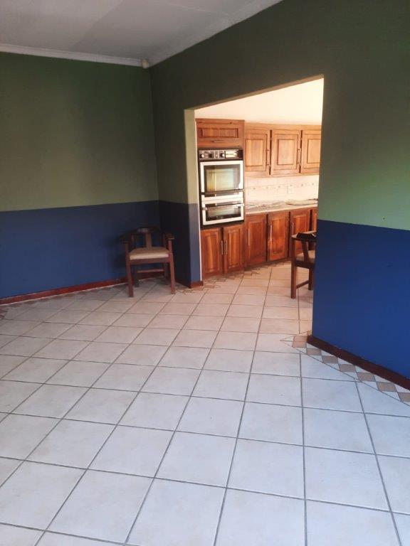 7 Bedroom Property for Sale in Meyerspark Gauteng