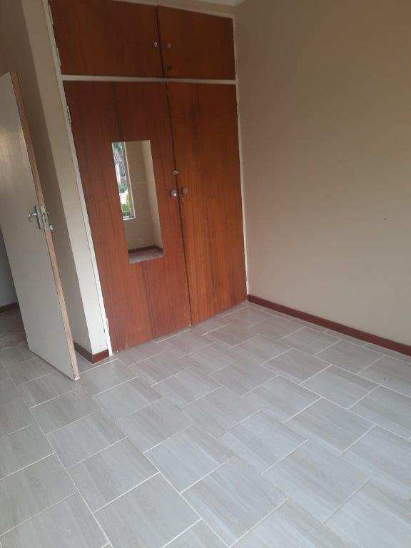 7 Bedroom Property for Sale in Meyerspark Gauteng