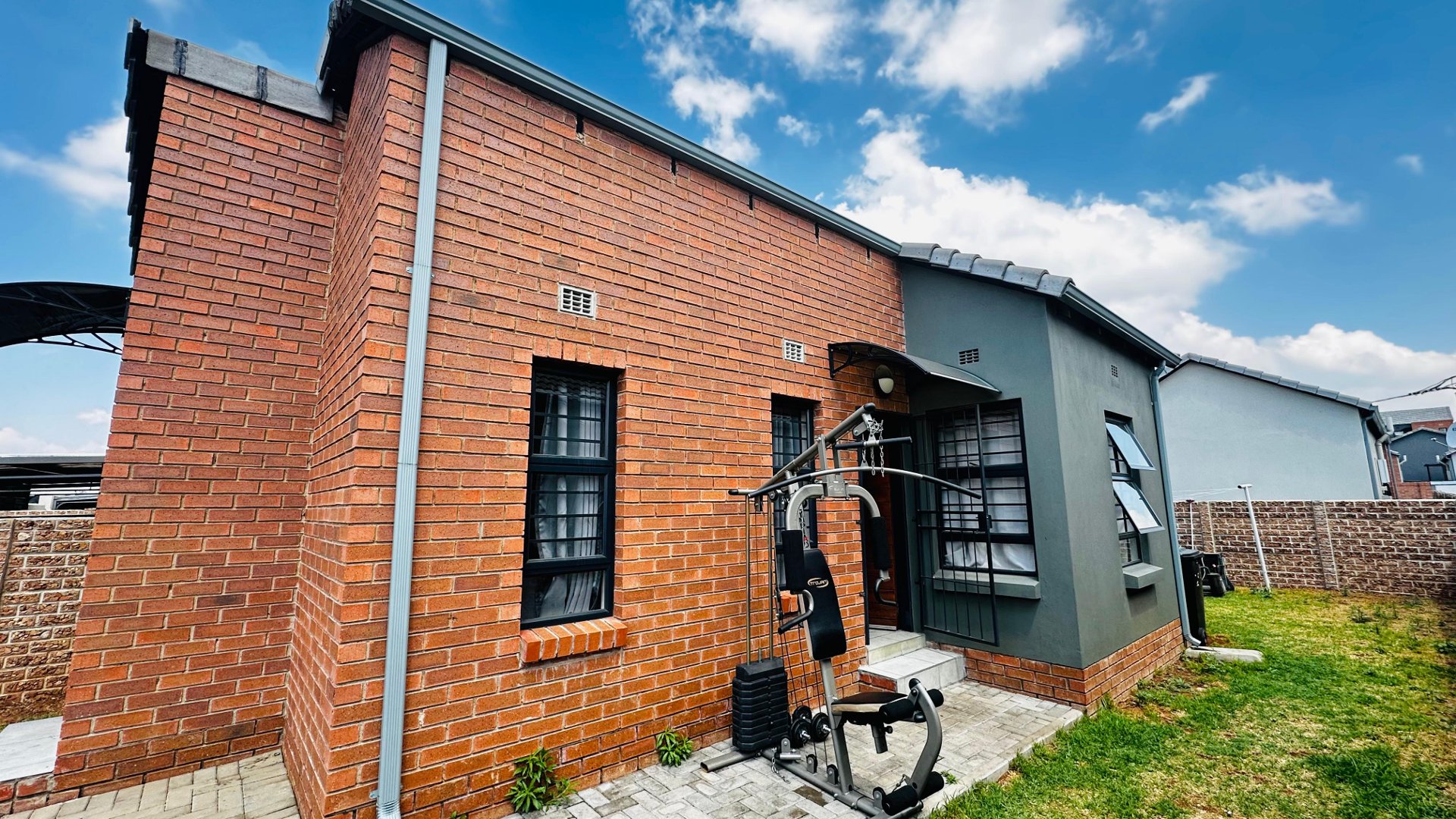 2 Bedroom Property for Sale in South Hills Gauteng