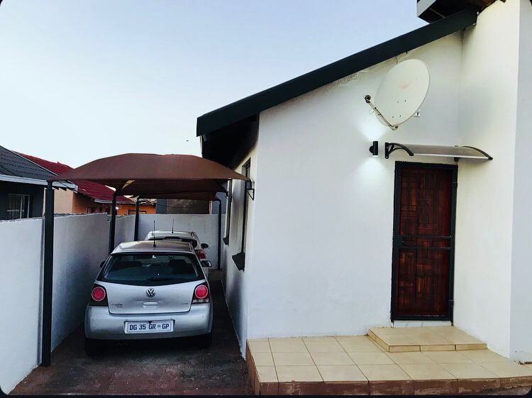 2 Bedroom Property for Sale in Naturena Gauteng