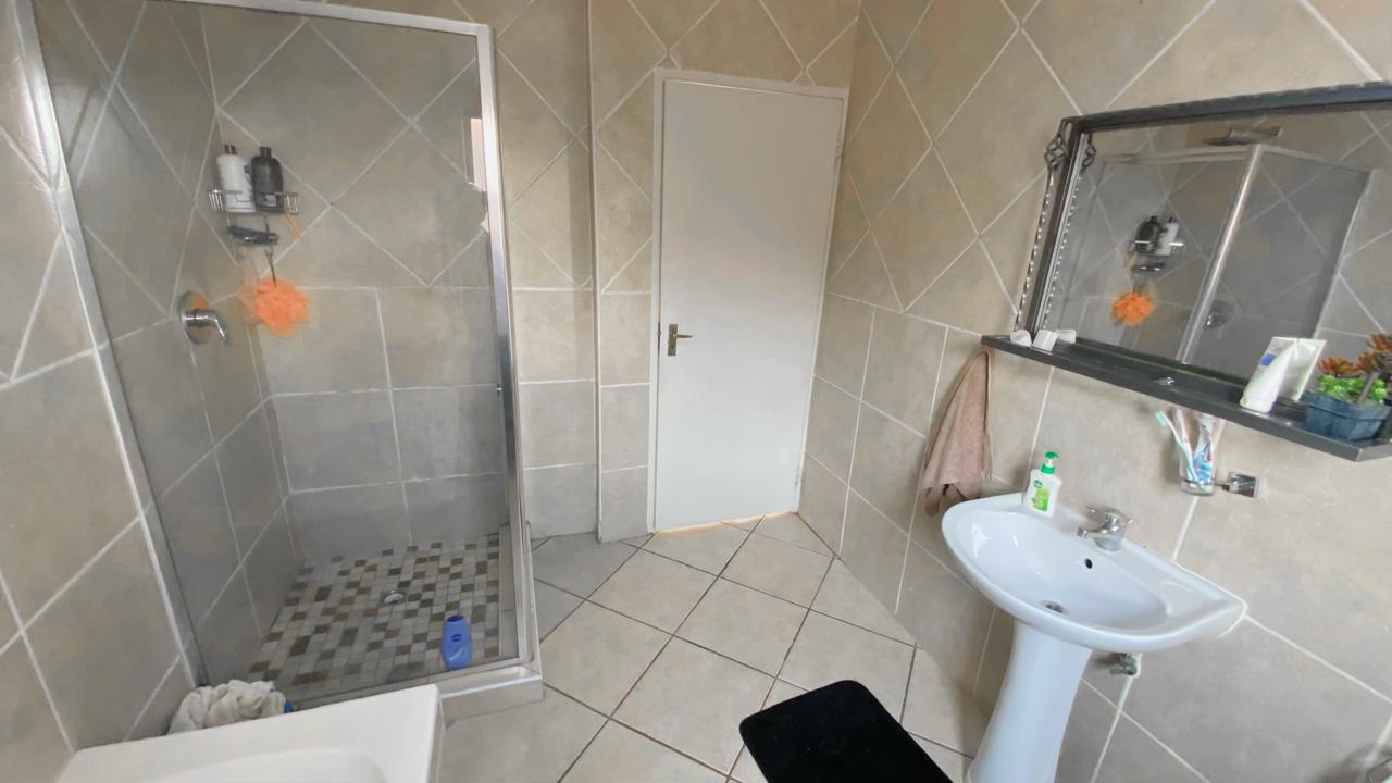 To Let 2 Bedroom Property for Rent in Mulbarton Gauteng