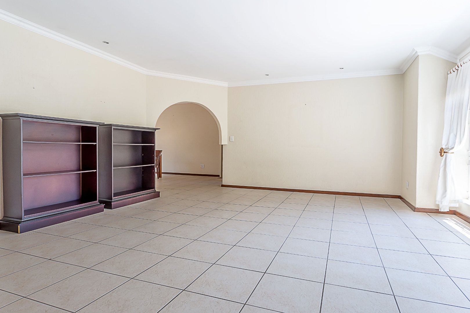 To Let 4 Bedroom Property for Rent in Magaliessig Gauteng