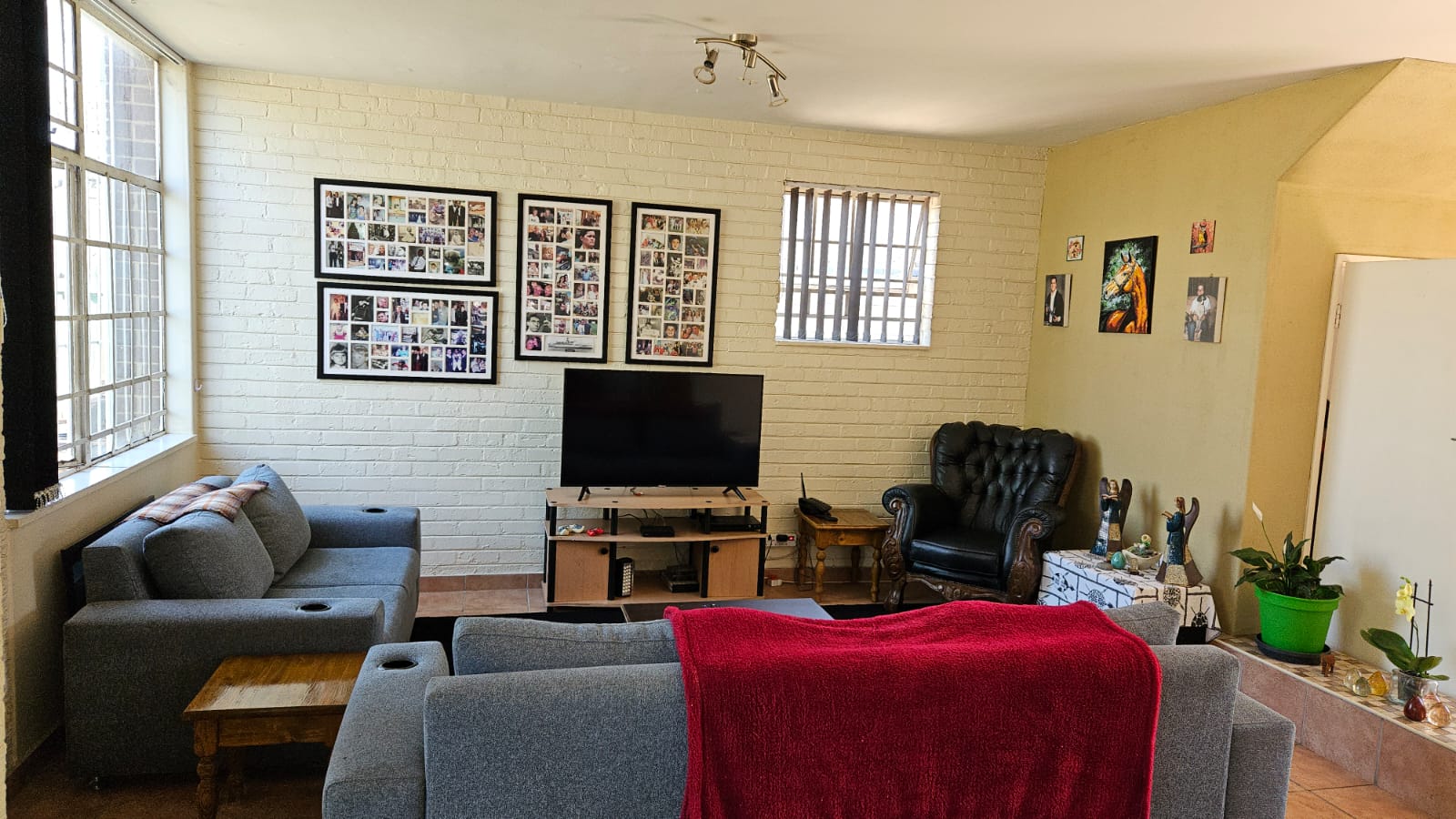 2 Bedroom Property for Sale in Creston Hill Gauteng