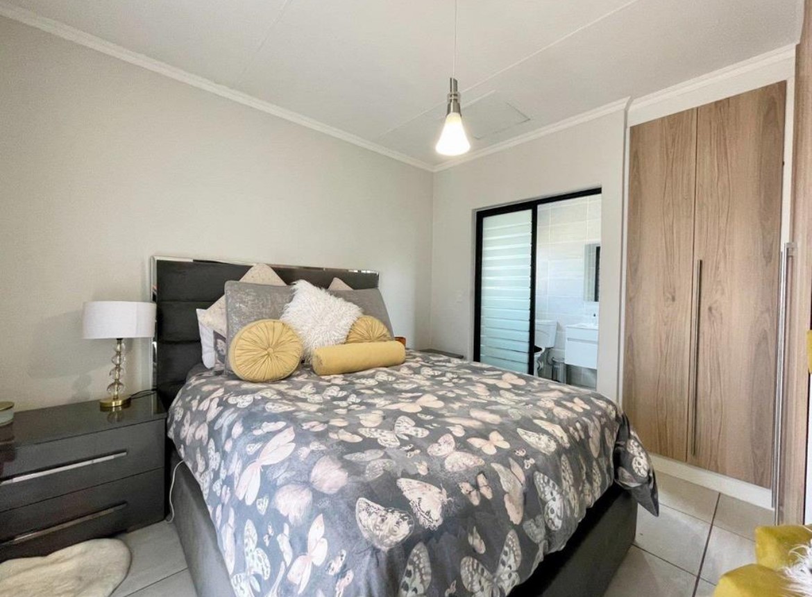 To Let  Bedroom Property for Rent in Waterfall Gauteng