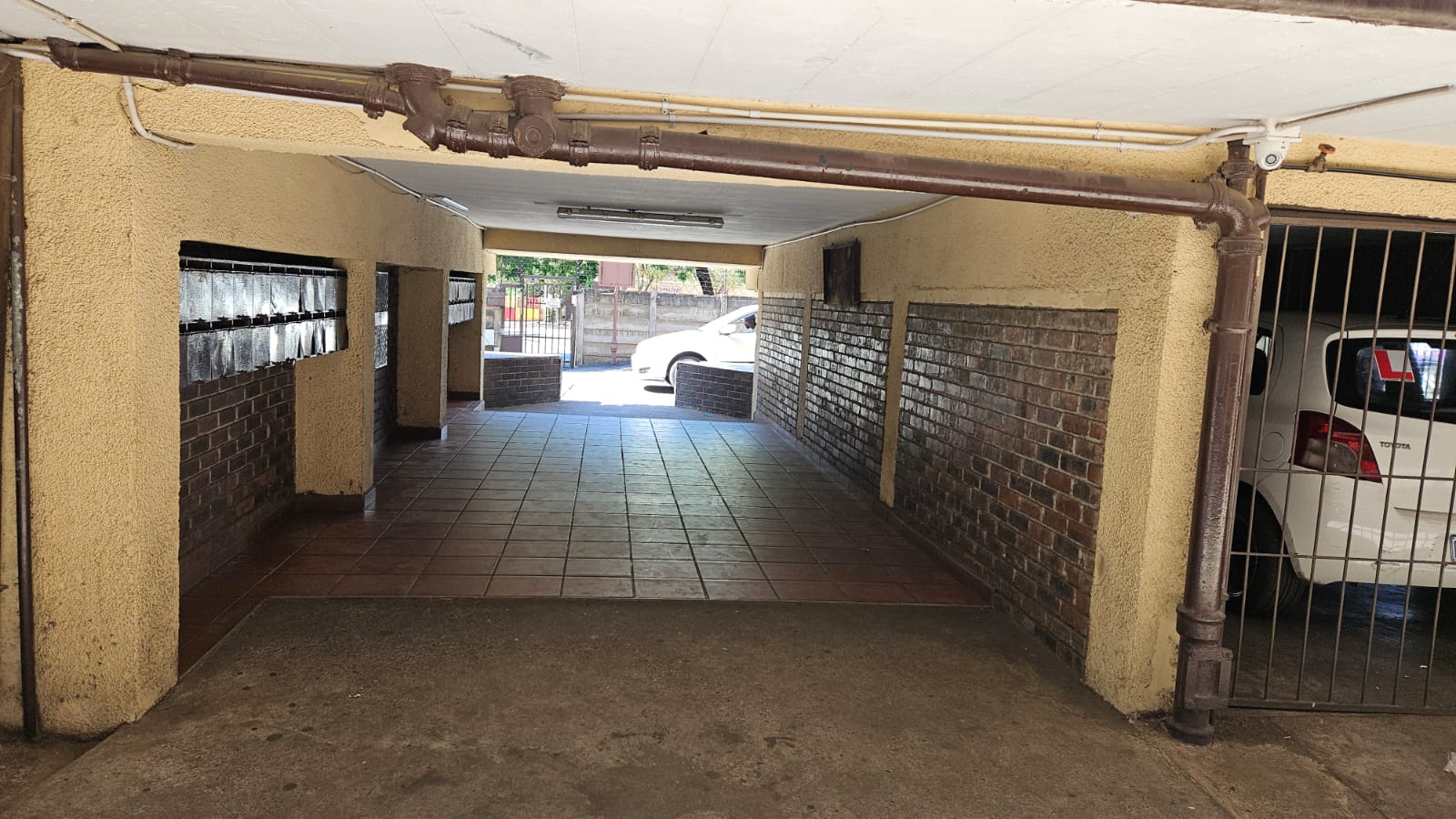 To Let 2 Bedroom Property for Rent in Germiston South Gauteng