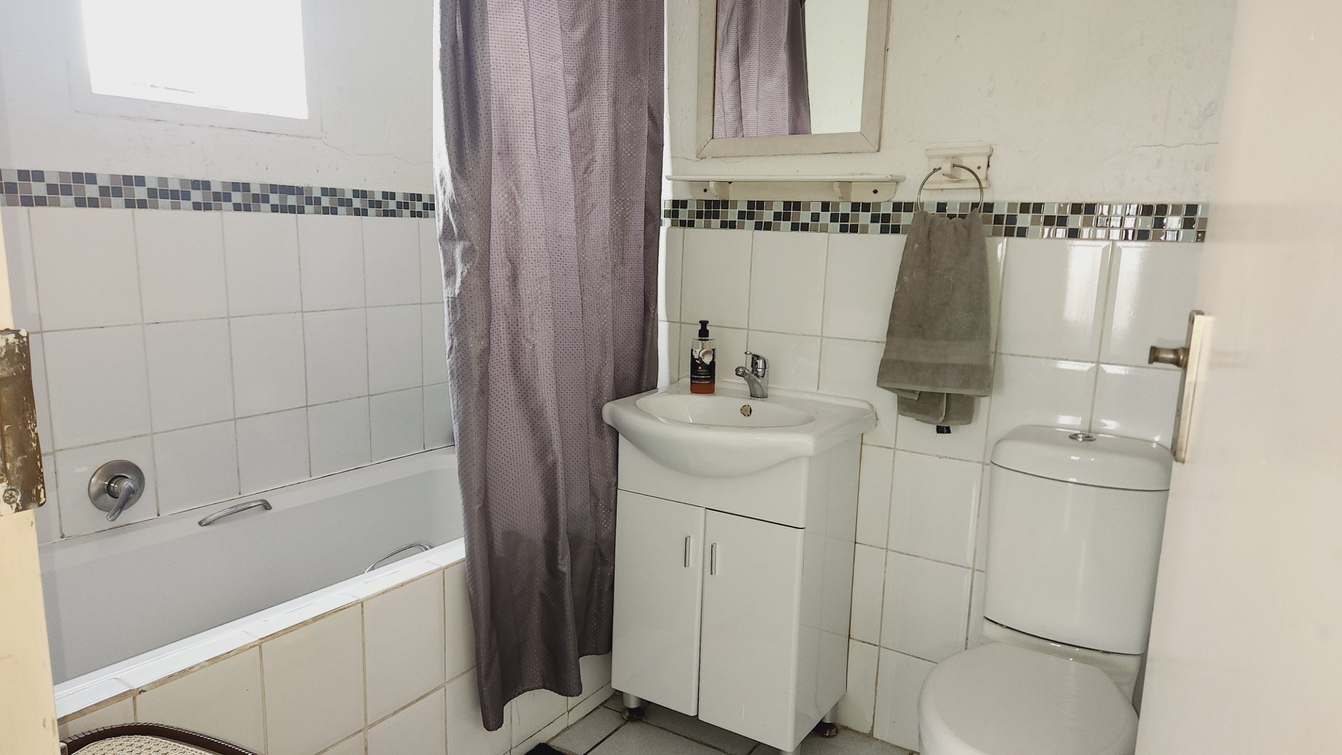 1 Bedroom Property for Sale in Bromhof Gauteng