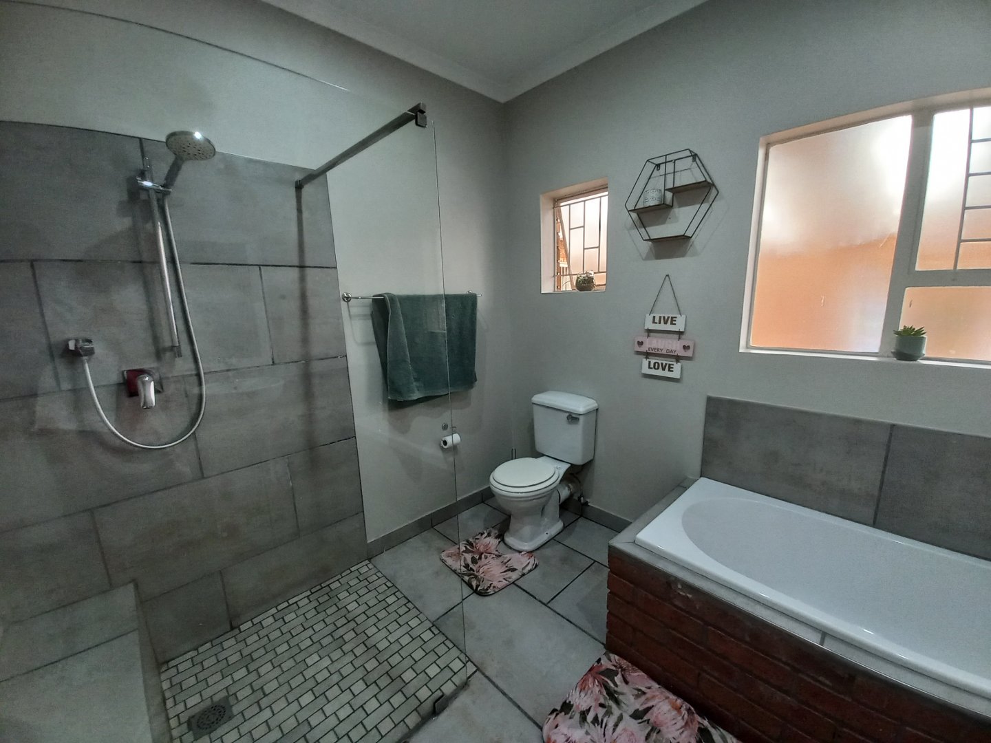  Bedroom Property for Sale in Jordaan Park Gauteng