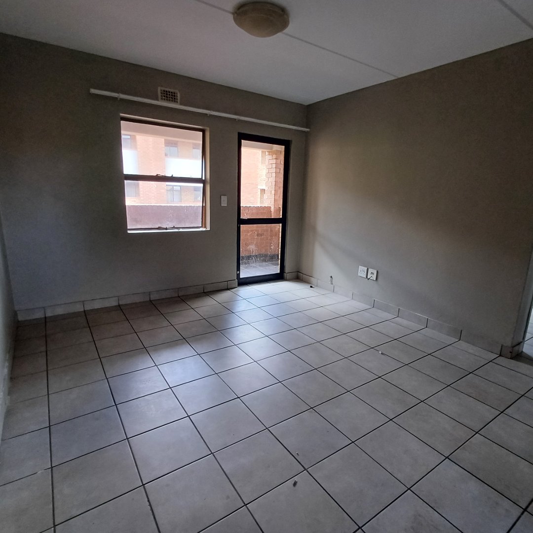 2 Bedroom Property for Sale in Heuweloord Gauteng