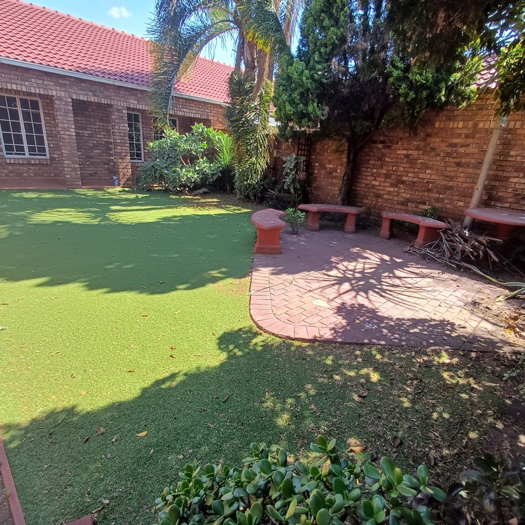 2 Bedroom Property for Sale in Wierda Park Gauteng