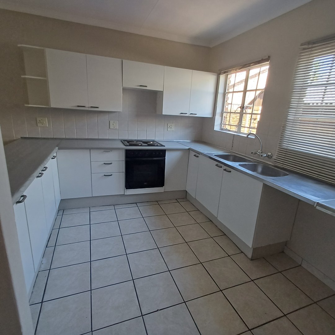 2 Bedroom Property for Sale in Wierda Park Gauteng