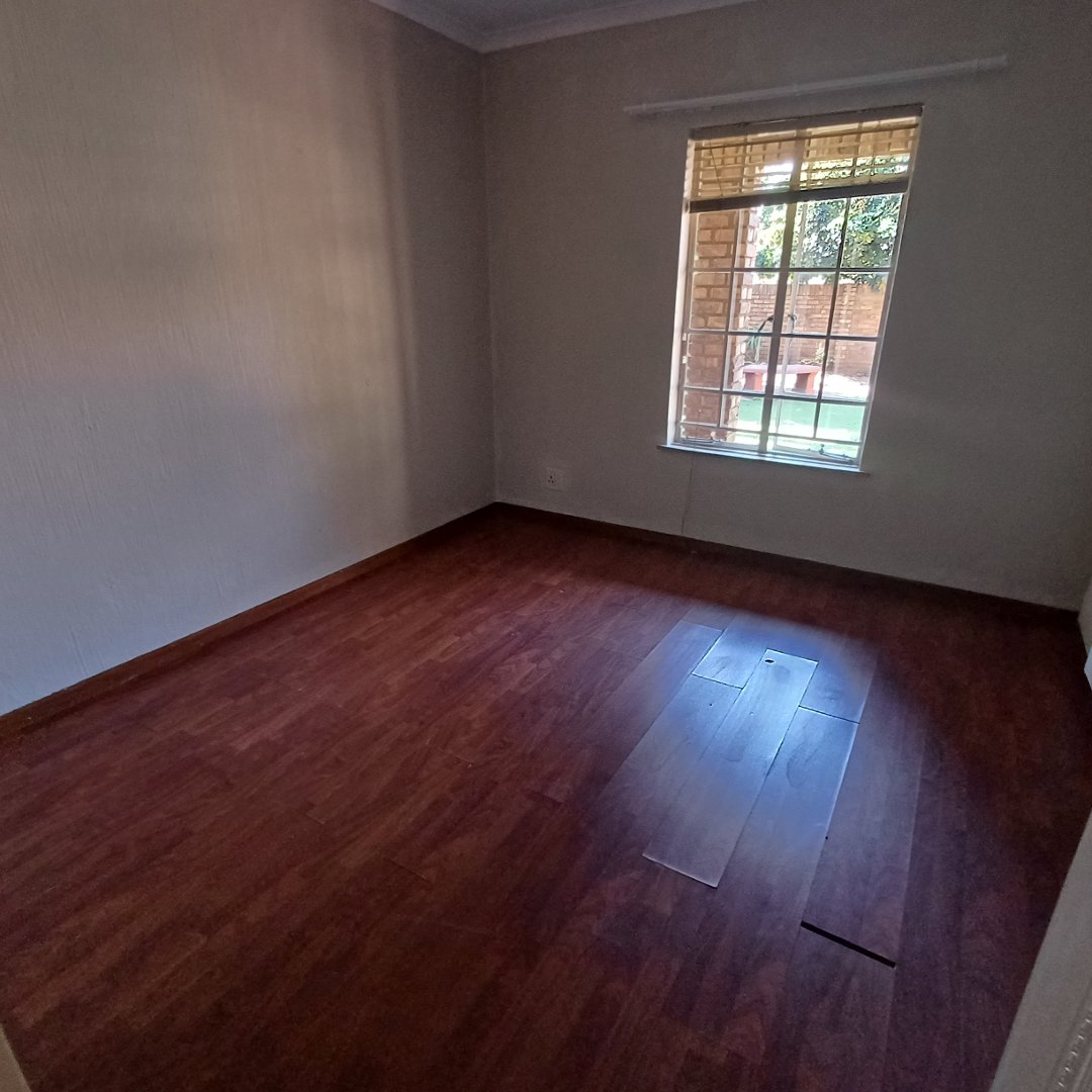 2 Bedroom Property for Sale in Wierda Park Gauteng