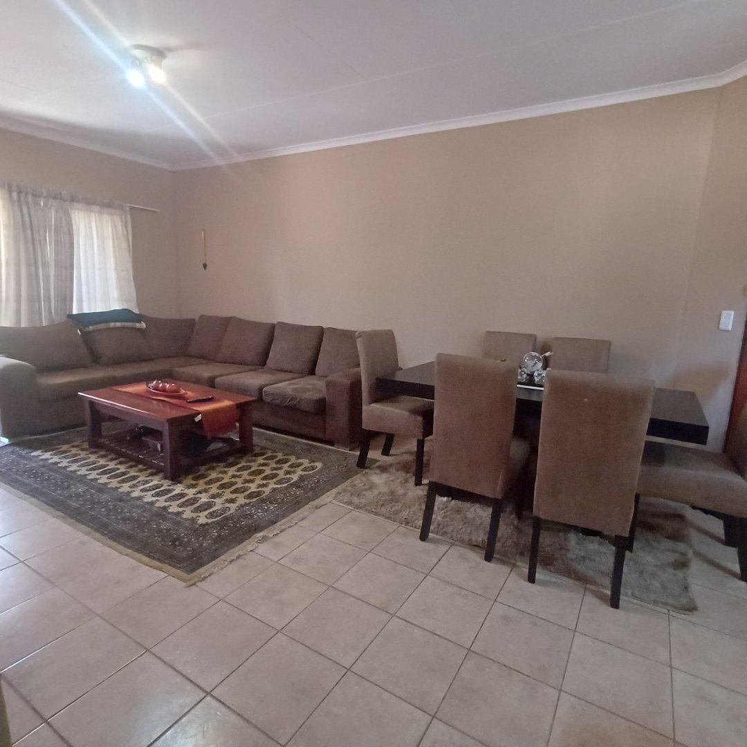 3 Bedroom Property for Sale in Heuwelsig Estate Gauteng