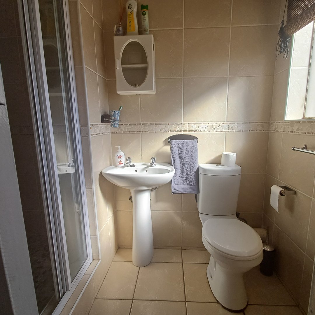 3 Bedroom Property for Sale in Heuwelsig Estate Gauteng