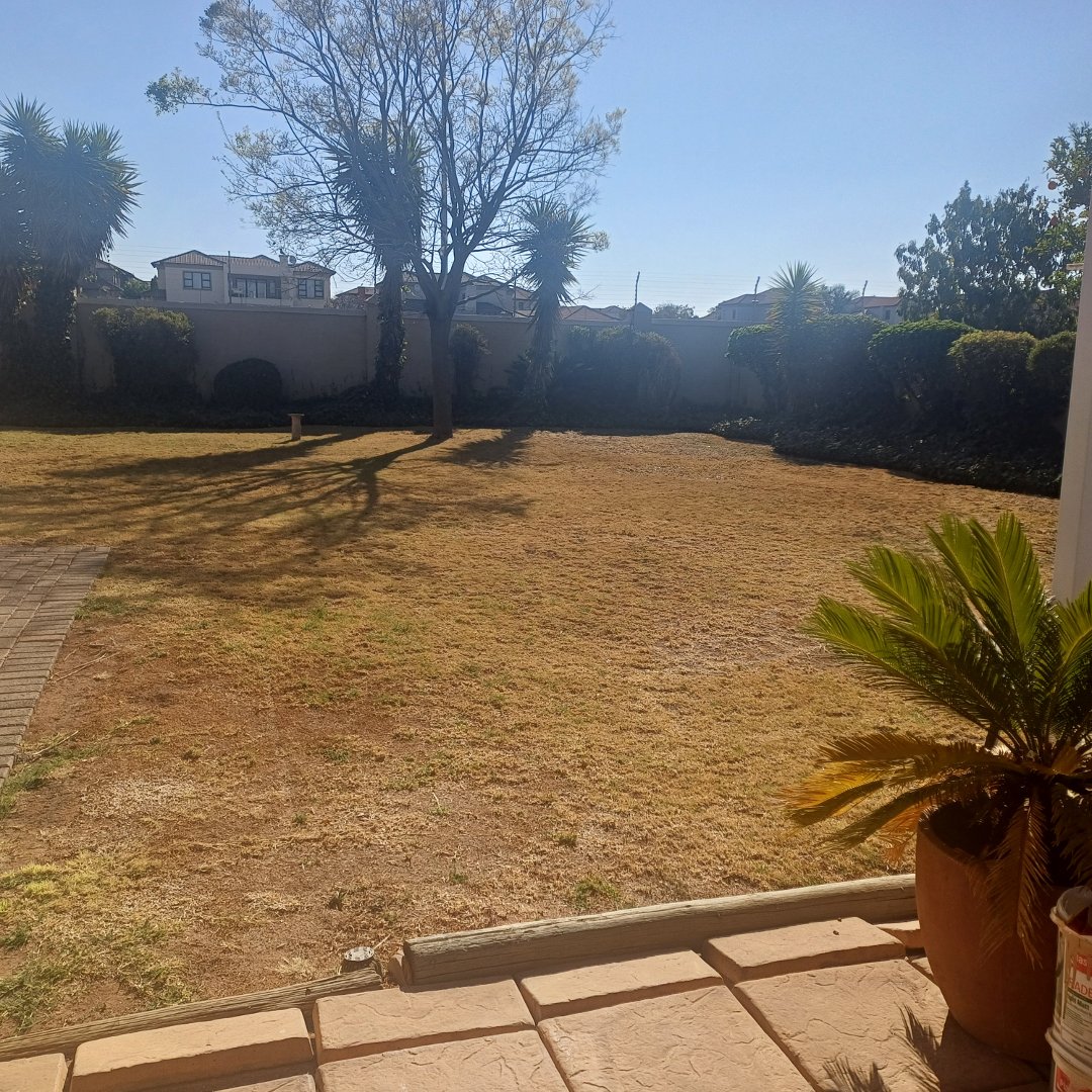 3 Bedroom Property for Sale in Heuwelsig Estate Gauteng