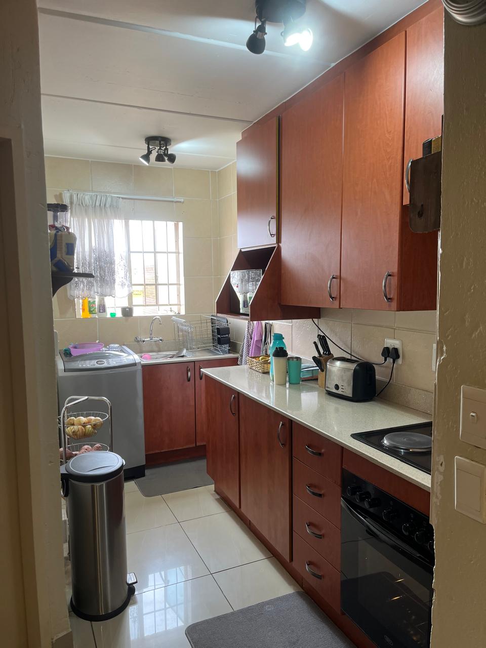 2 Bedroom Property for Sale in Rooihuiskraal North Gauteng