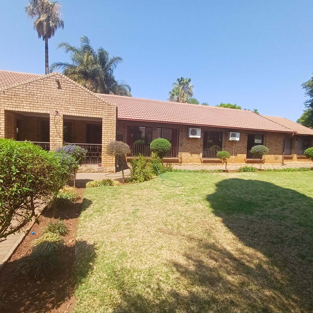 3 Bedroom Property for Sale in Wierda Park Gauteng