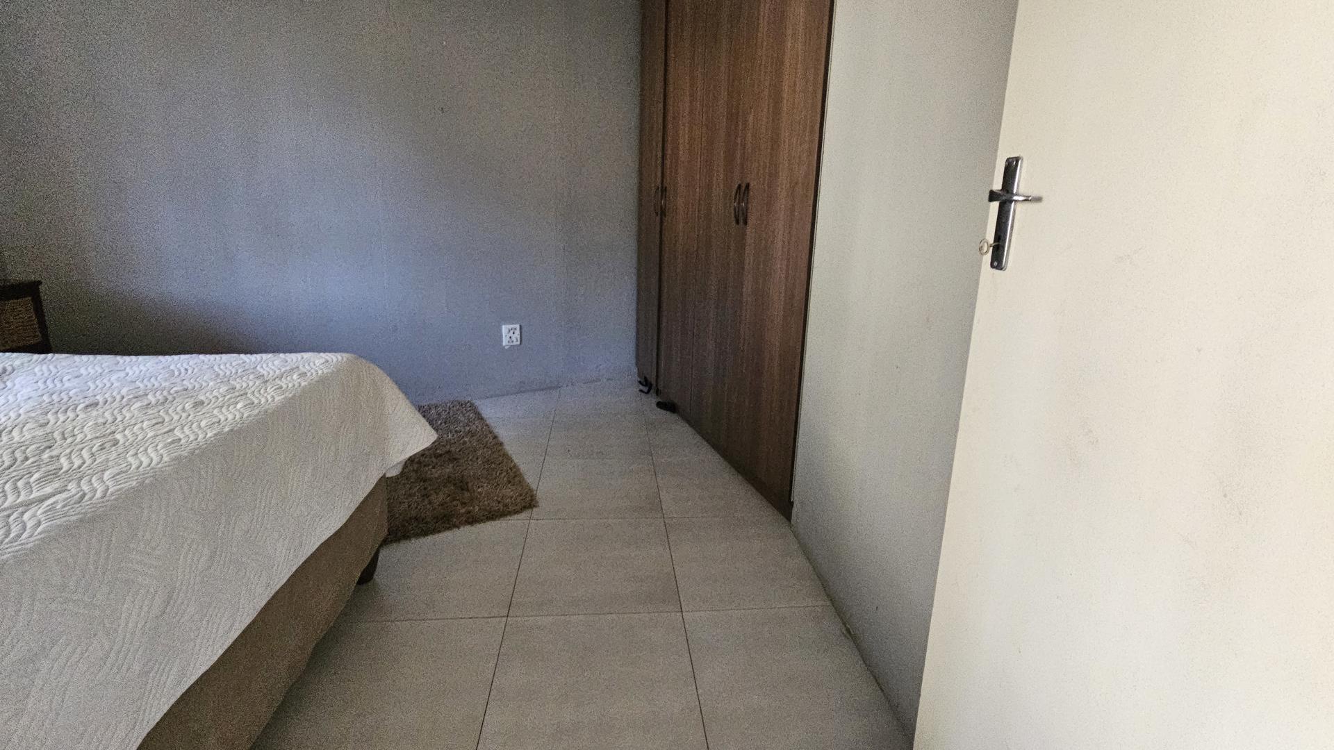 To Let 2 Bedroom Property for Rent in Crystal Park Gauteng