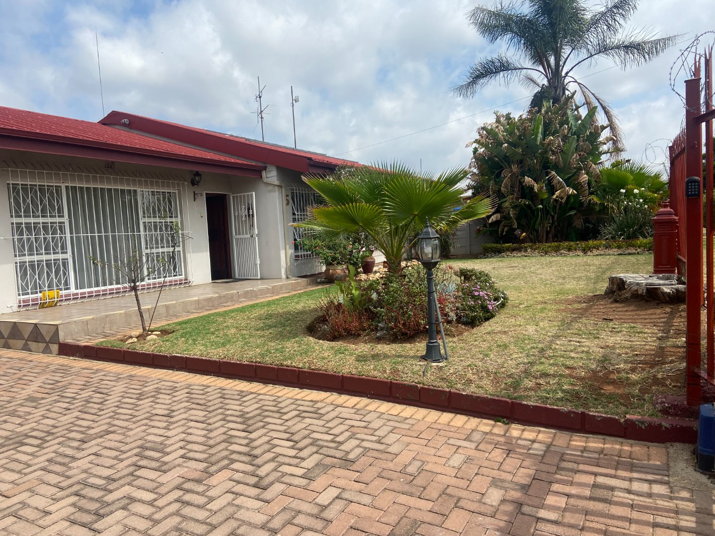 4 Bedroom Property for Sale in Quellerie Park Gauteng