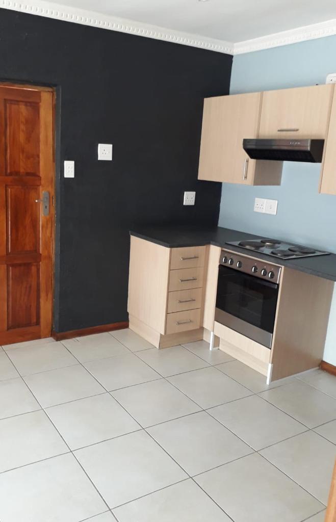 To Let 1 Bedroom Property for Rent in Glenvista Gauteng