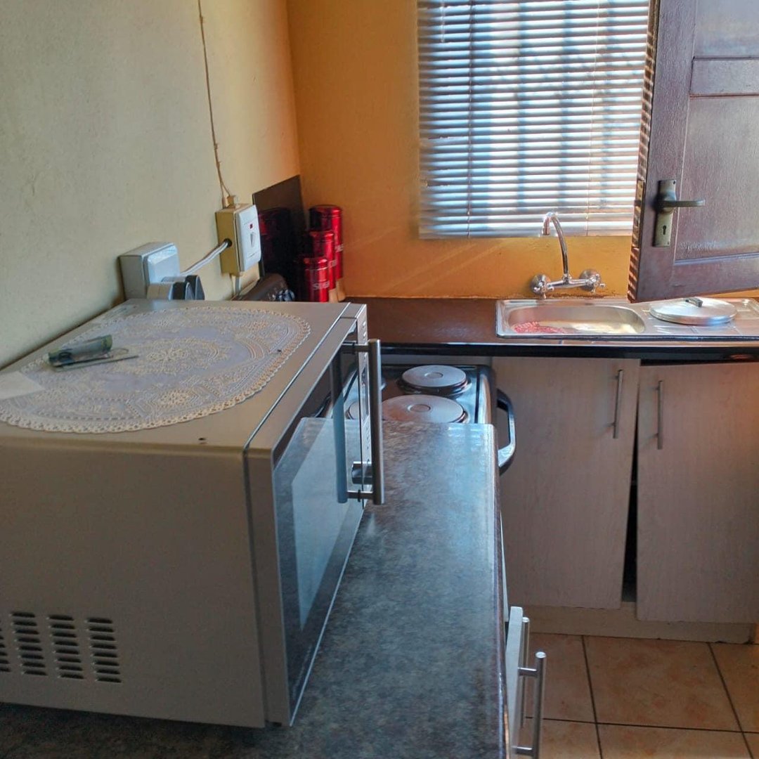 2 Bedroom Property for Sale in Tembisa Central Gauteng