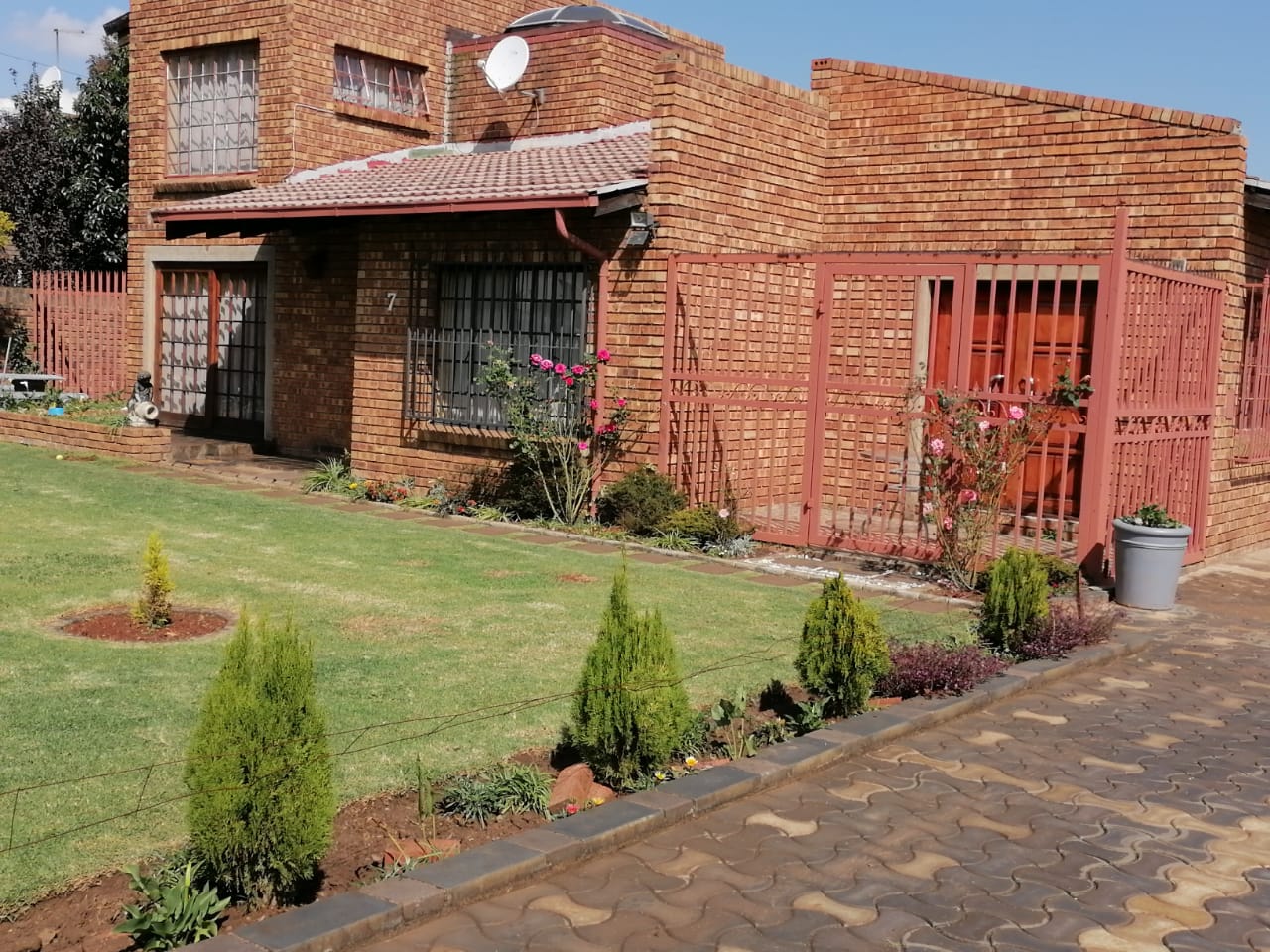 3 Bedroom Property for Sale in Windmill Park Gauteng