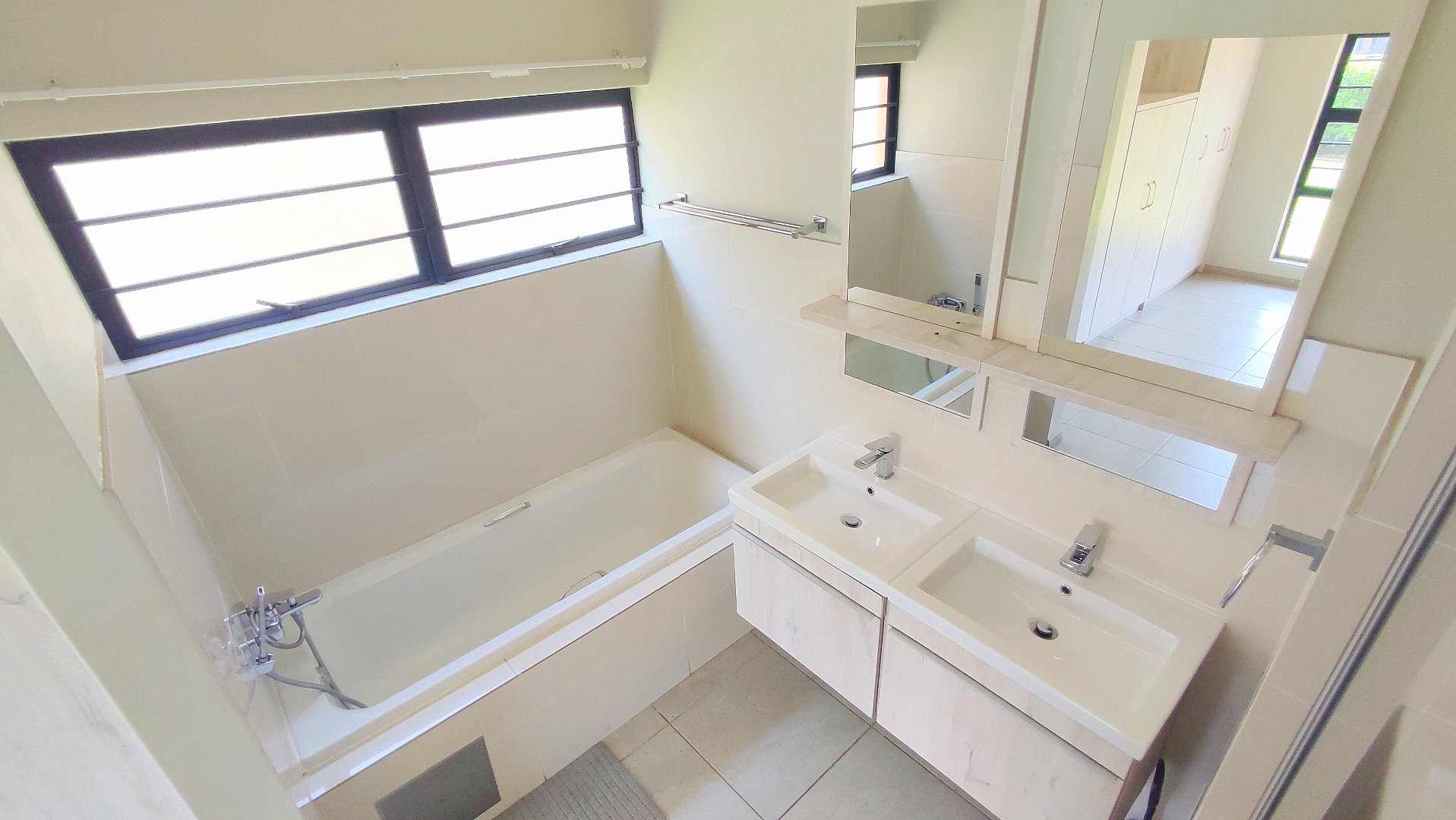 3 Bedroom Property for Sale in Amberfield Gauteng