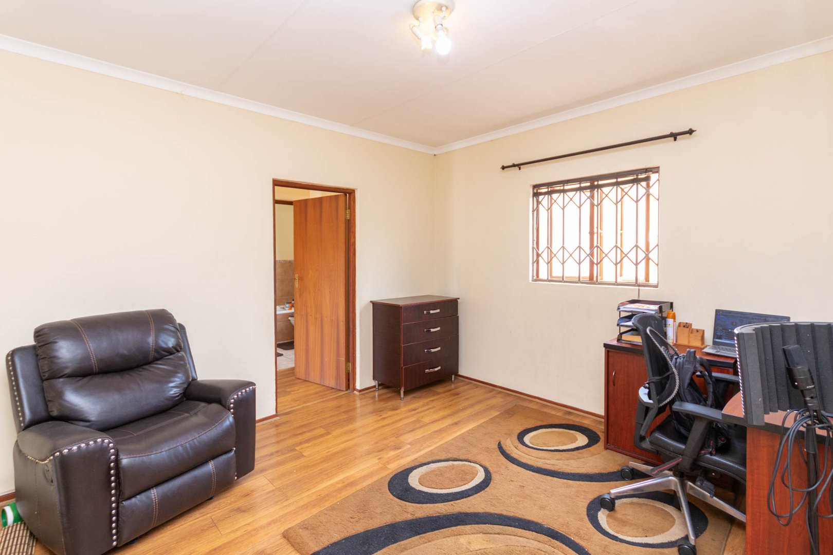 2 Bedroom Property for Sale in Erand Gardens Gauteng